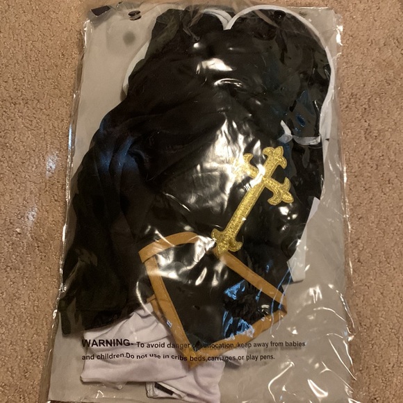 Sexy nun costume - Picture 2 of 2